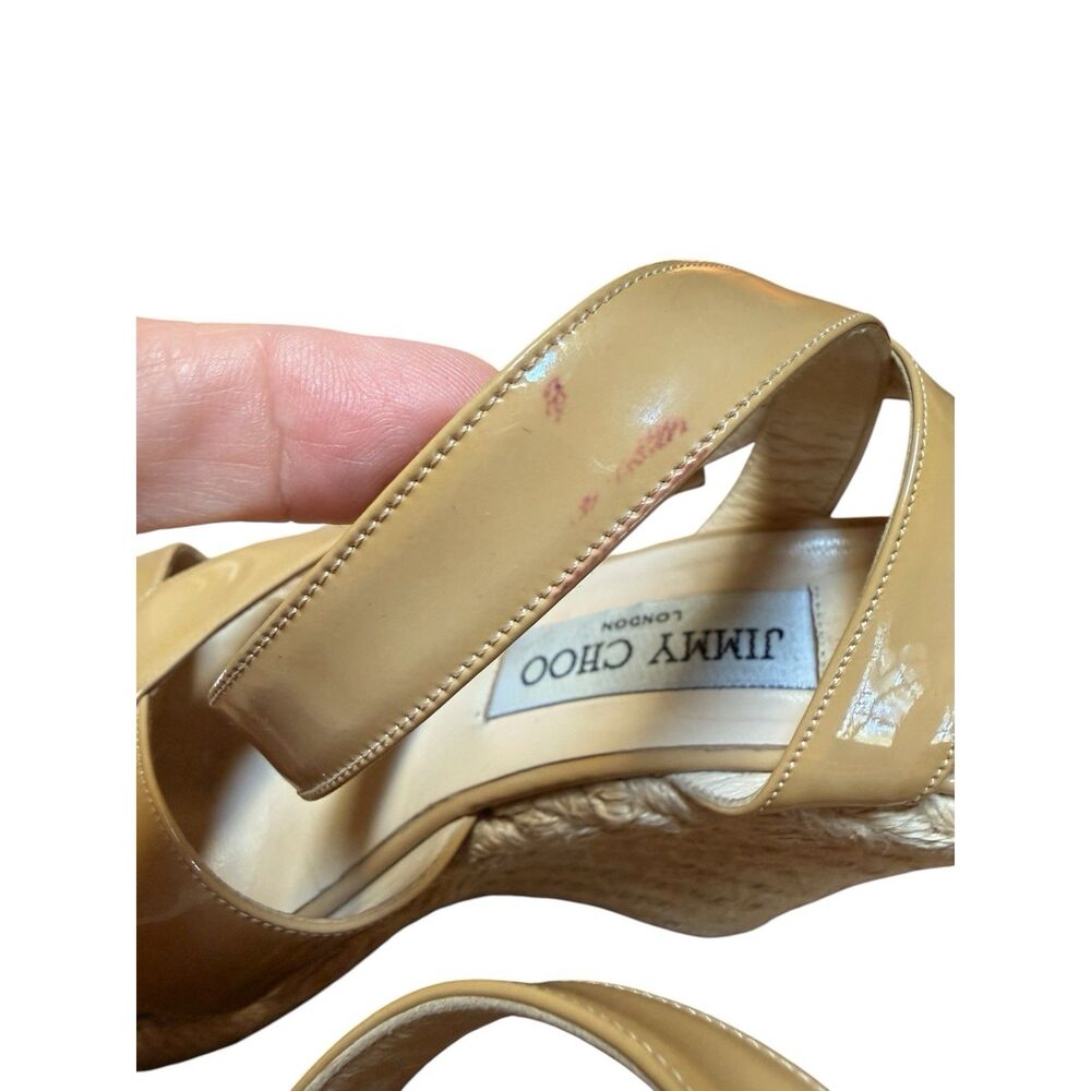 Jimmy Choo Sz 38 Beige Patent Leather Ankle Strap Wedges Strappy - Picture 10 of 14